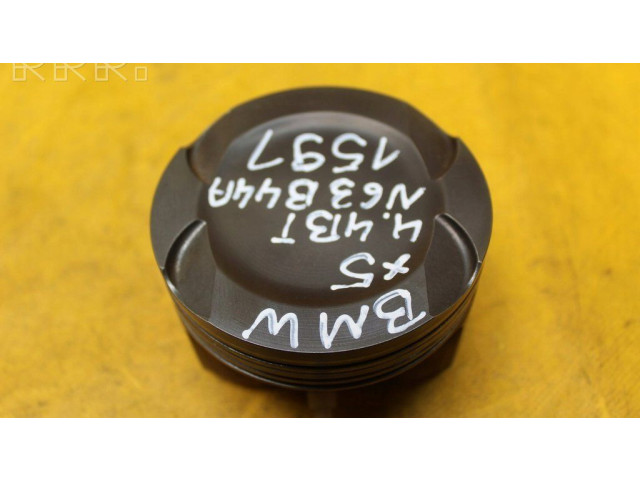 Píst N63B44A BMW 6 F12 F13 pro benzínový motor 4.4