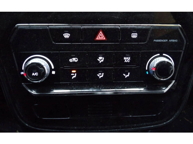 Дисплей SsangYong Tivoli