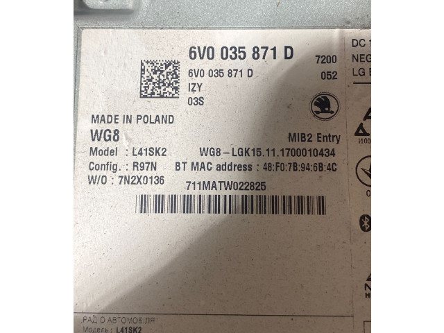 Радио/ проигрыватель CD/DVD / навигация 6V0035871D, 7N2X0136    Skoda Fabia Mk3 (NJ)