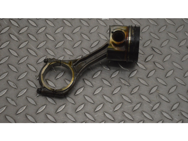 Píst BHS   Audi Q7 4L    CJMA 