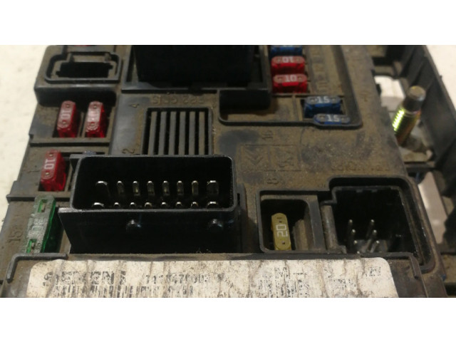 Pojistková skříňka Citroen C3 2003