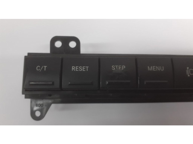 Мултифункционный включатель управления / ручка