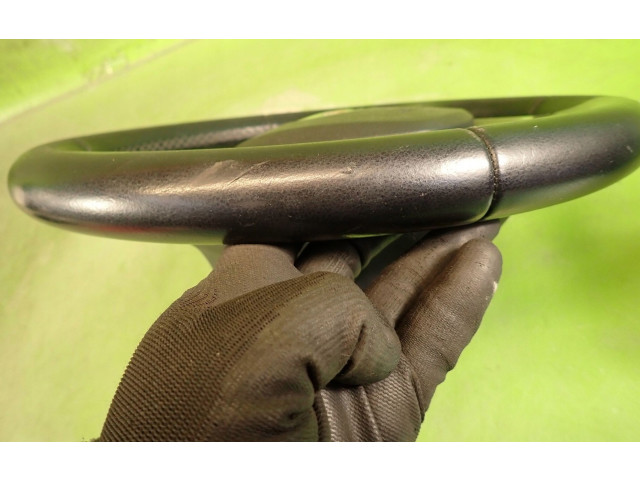 Volant Toyota Avensis T270 2012