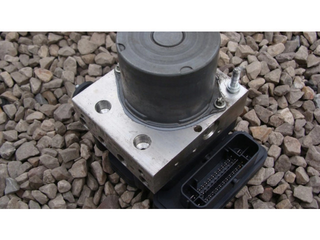 Блок АБС 6C0614517L, 6C0907379L Skoda Fabia Mk1 (6Y) 1999-2007 года