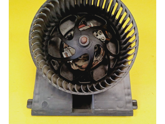 Вентилятор печки    1J1819021A, H35657880E   Audi A3 S3 8L