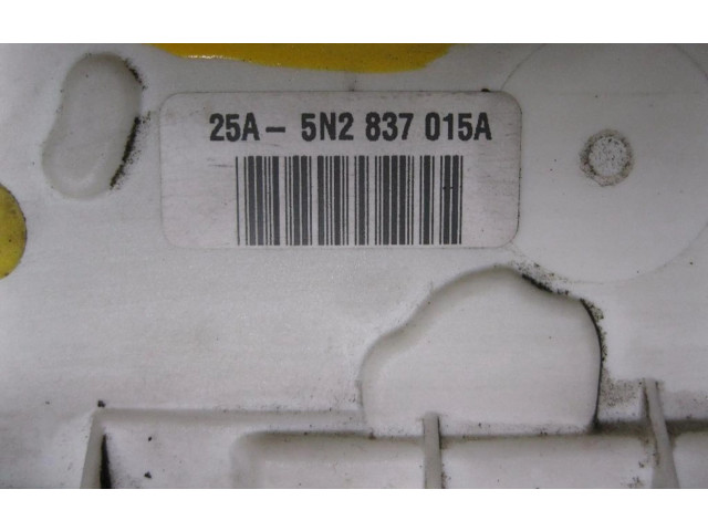 Zámek zadních dveří 5N2837015A, I2435 Volkswagen Tiguan 2010