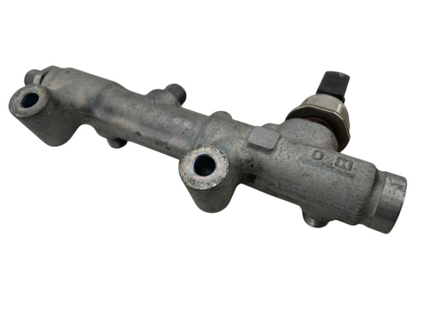 Топливная рампа 059130089BS Audi A5 Sportback 8TA для двигателя CDUC