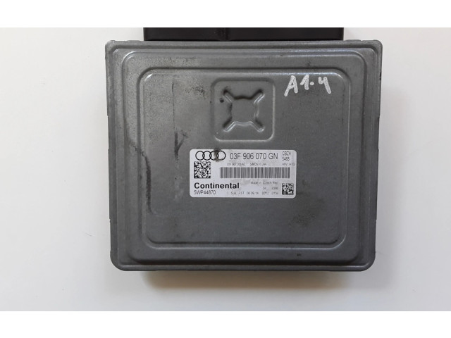 Блок управления двигателя 03F906070GN   Audi A1