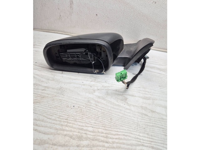 Зеркало электрическое        Volvo V70  2005 - 2008 года   