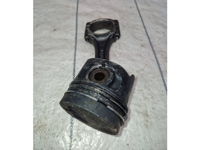  Поршень с шатуном  2008F  Jeep Cherokee XJ  