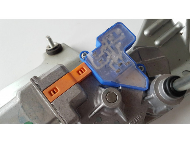 Моторчик заднего дворника 86510SC091 Subaru XV