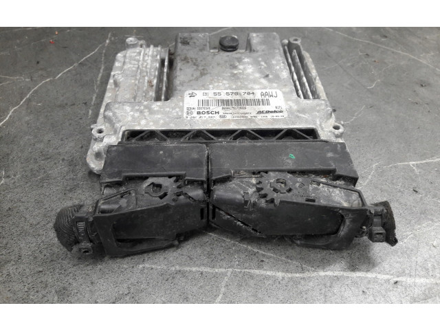 Блок управления двигателем Блок управления 55578704 Opel Meriva B