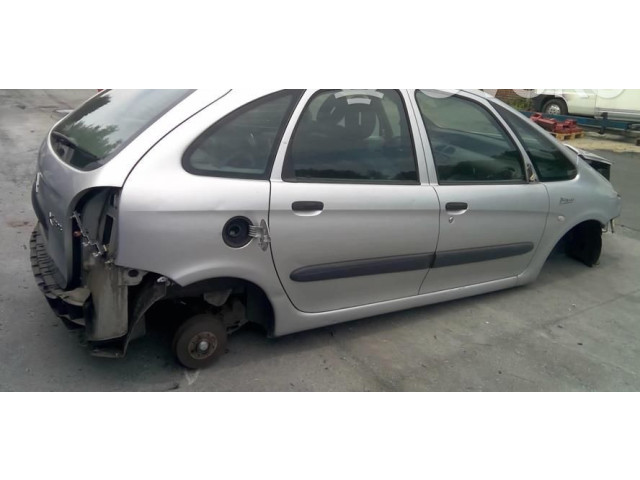 Панель приборов 00006105VY Citroen Xsara Picasso