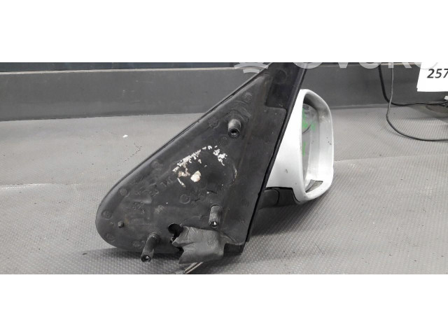 Зеркало электрическое Volkswagen Jetta IV 1999 - 2005 года