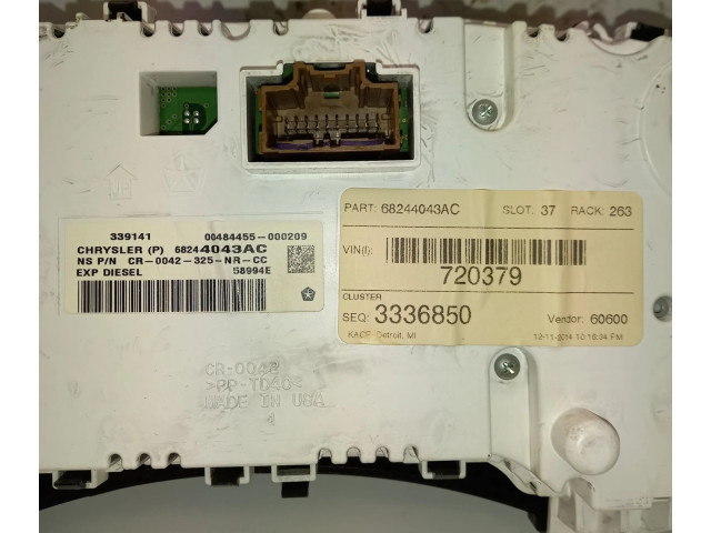 Панель приборов P68244043AC, P68244043AC   Jeep Grand Cherokee       