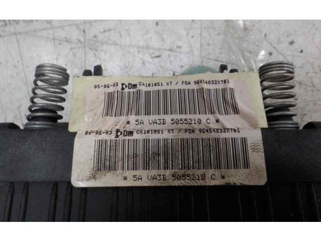 Подушка безопасности водителя Citroen Berlingo