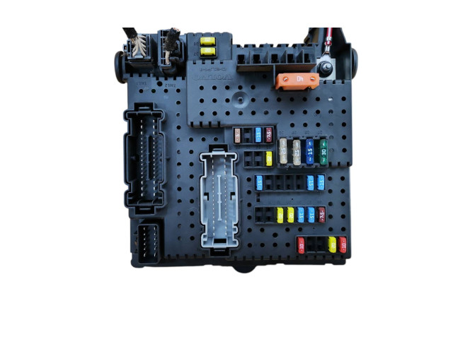Блок предохранителей 30728512, 06W033 Volvo XC90
