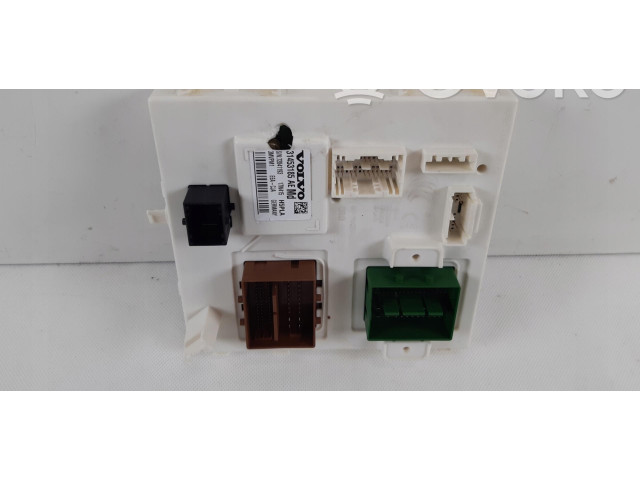 Блок предохранителей 31453185 Volvo XC40