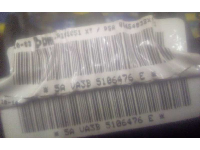 Подушка безопасности водителя 96454032XT01 Citroen Berlingo