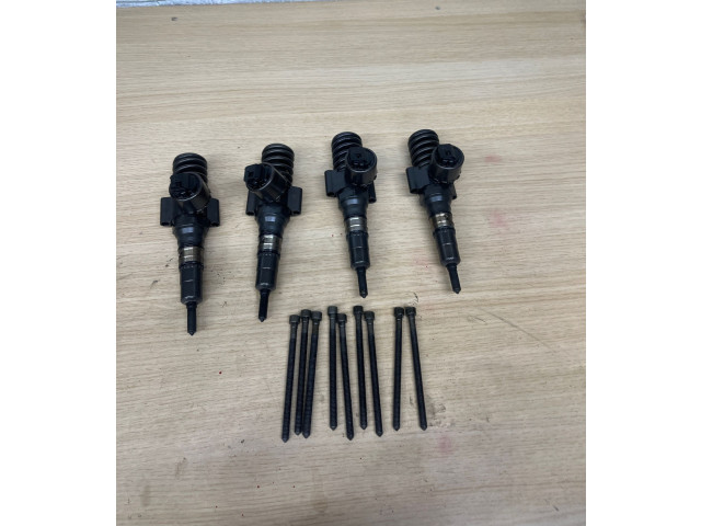 Форсунка 0414720404, 03G130073G    Audi A6 S6 C6 4F  BLB,BRE 