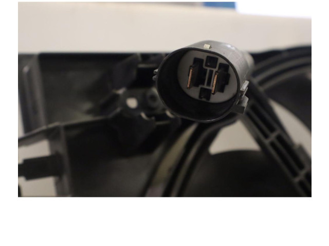 Вентилятор радиатора 00521413450 Jeep Compass