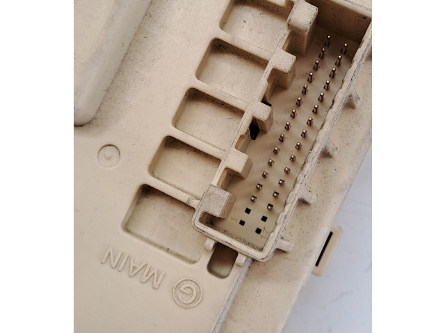 Блок предохранителей 91951J7900 KIA Ceed