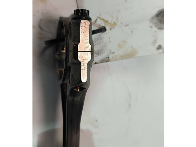 Шатун      Maserati Quattroporte  