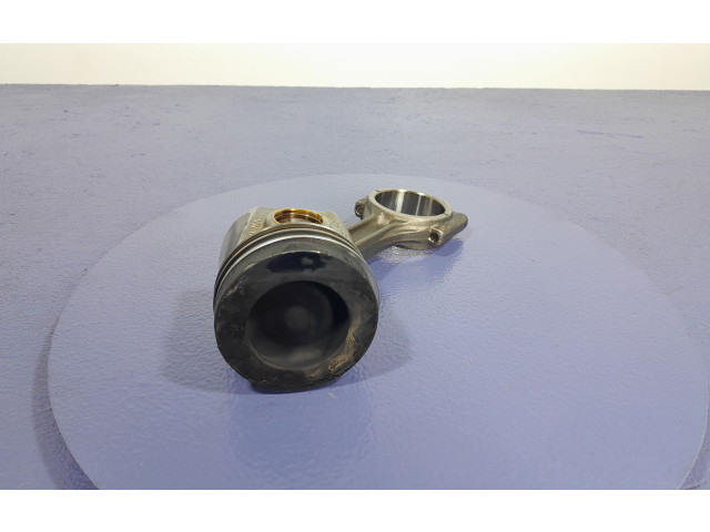 Píst Volkswagen PASSAT CC