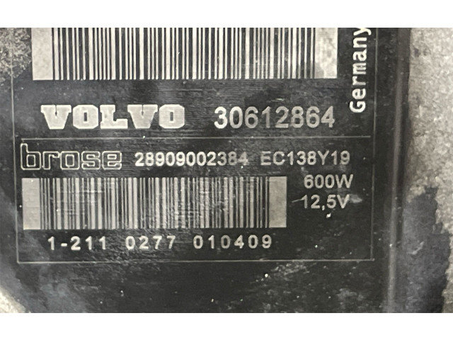 Электрический вентилятор радиаторов 30612864    Volvo XC90