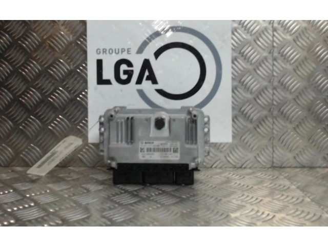 Блок управления двигателя 237109009R Renault Twingo III