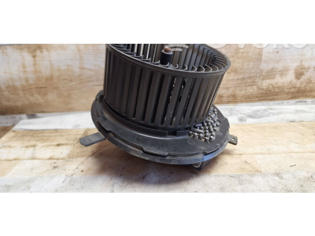 Вентилятор печки    2002221, 34003   Skoda Superb B6 (3T)