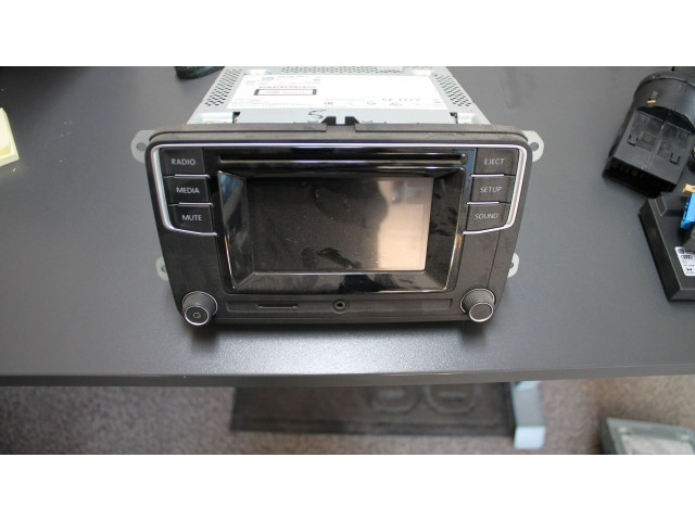 Дисплей 1k8035150b Volkswagen Caddy