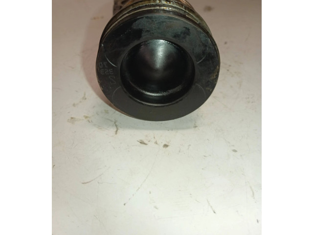  Поршень с шатуном m9r m9r  Renault Trafic II (X83)  