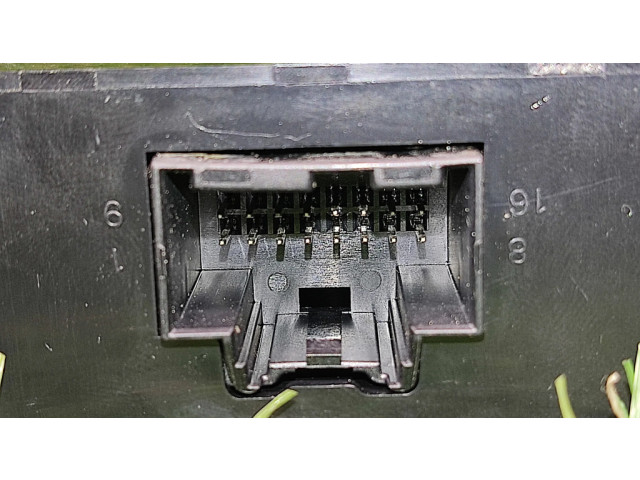 Блок управления 94572219   Chevrolet Spark