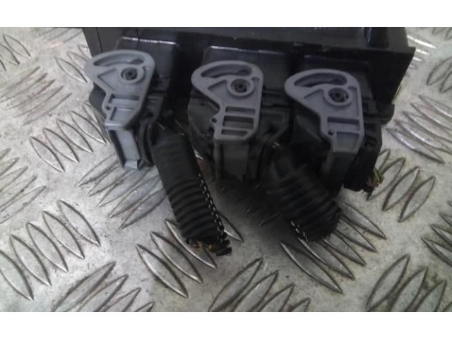 Комплект блоков управления 6001548914 Dacia Logan I