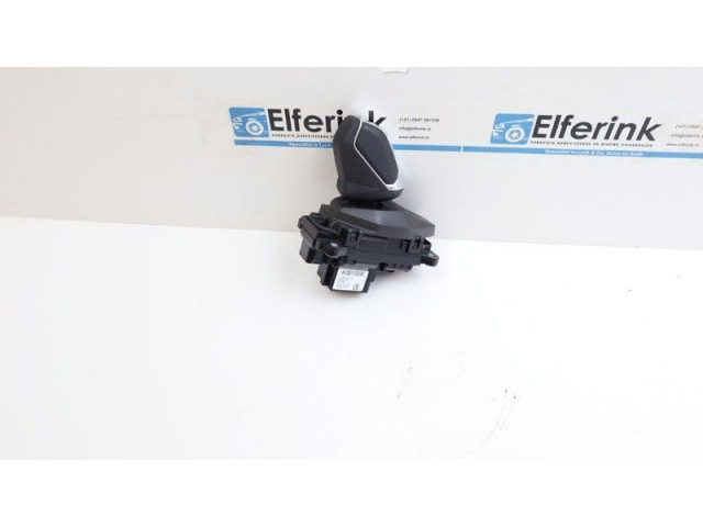 Блок предохранителей 8890977823, 8890977823 Lynk & co 01