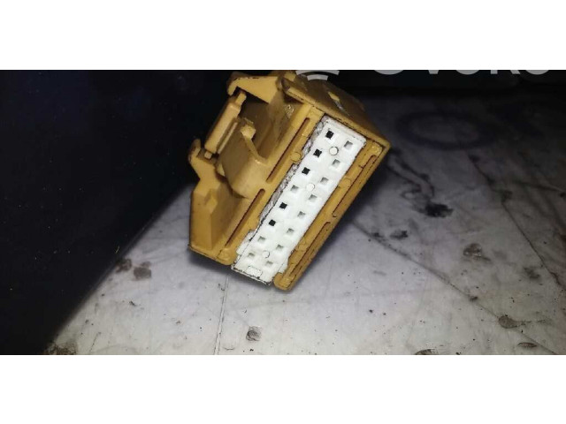 Zpětné zrcátko  Audi A8 S8 D3 4E 2006  4E1858531L, GRIS  