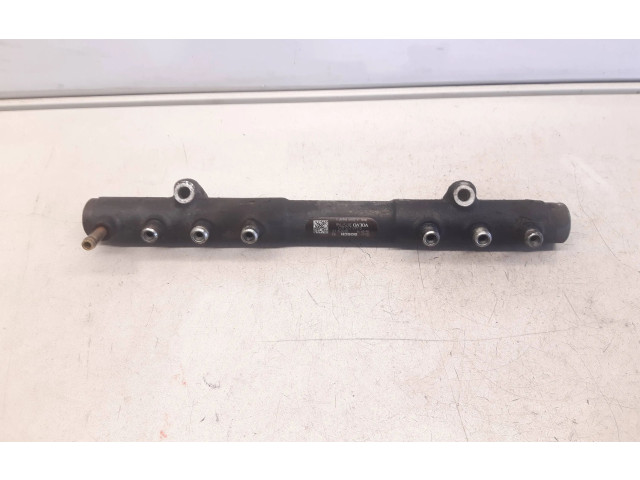 Топливная рампа 30757146, 007614L2 Volvo V70