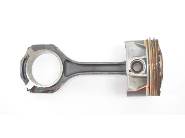 Píst Mercedes-Benz SL R231 pro benzínový motor 3.0 276825