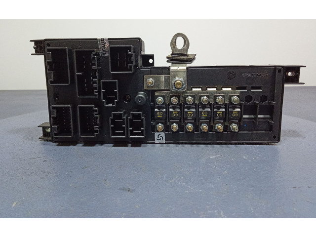 Блок предохранителей 9494207, 9494207 Volvo S80