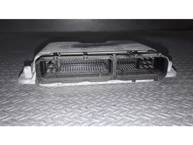 Блок управления двигателя 038906012B, 0281010121   Audi A3 S3 8L