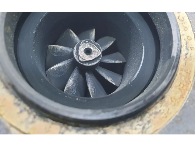  Турбина Volvo V70  31219697   для двигателя D5244T4      