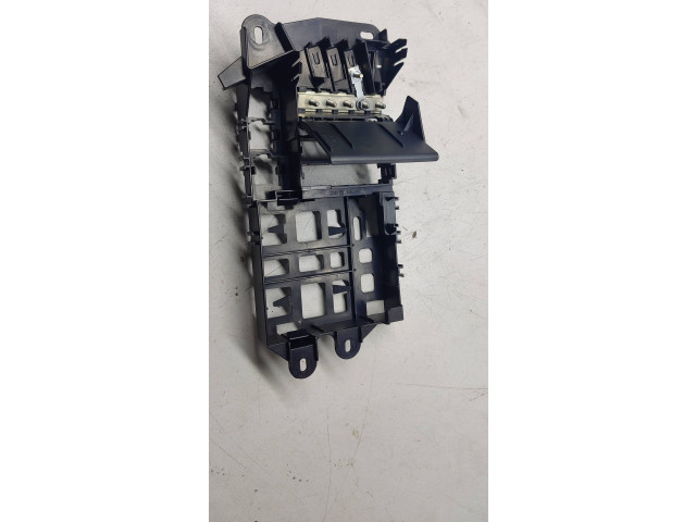 Блок предохранителей  4f0971845   Audi A6 S6 C6 4F    