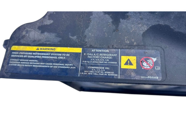 Комплект вентиляторов     55116955AB, 83200101    Jeep Grand Cherokee (WK) 