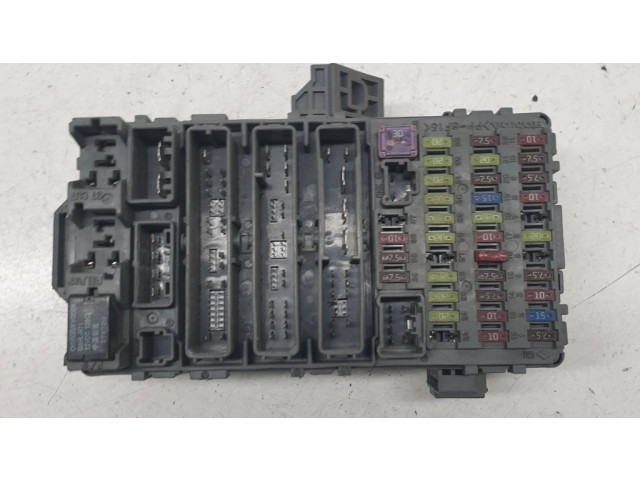 Блок предохранителей 38200SWA, 080339011608 Honda CR-V