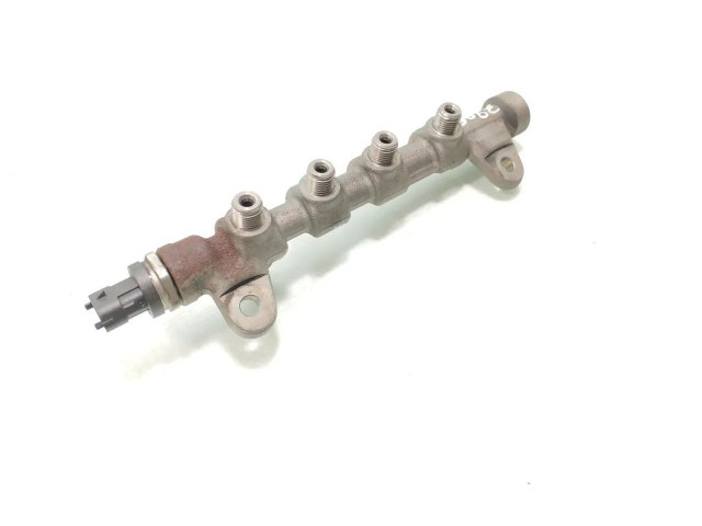 Топливная рампа 55215208, 0445214192 Alfa Romeo Giulietta для двигателя 940A4000