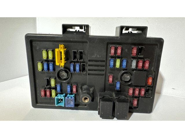 Блок предохранителей 96821082   Chevrolet Captiva    