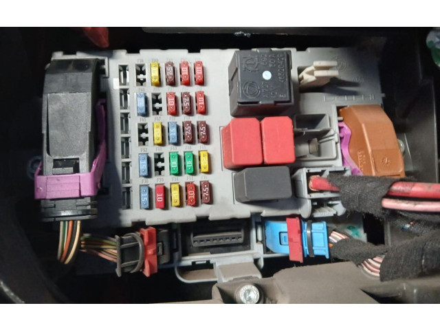 Pojistková skříňka Fiat Punto (188) 2008