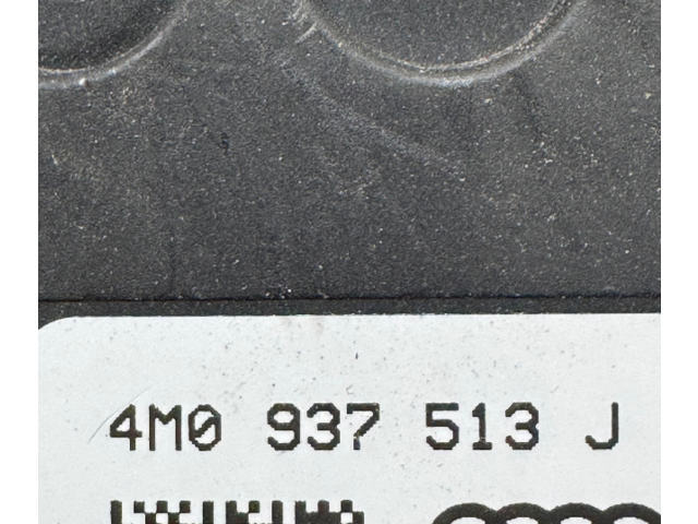 Pojistková skříňka 4M0937513A Audi Q7 4M 2017