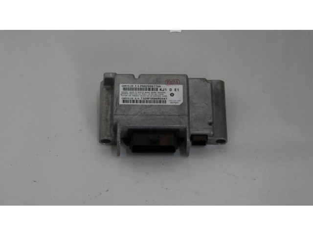 Блок подушек безопасности P68290977AA, P68290977AA   Jeep Cherokee III KJ